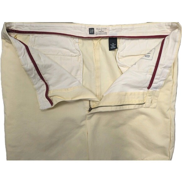 Vintage Gap Clean Cut Men’s 6" Butter Yellow Cotton Shorts sz 38 Golf Preppy - Picture 3 of 7